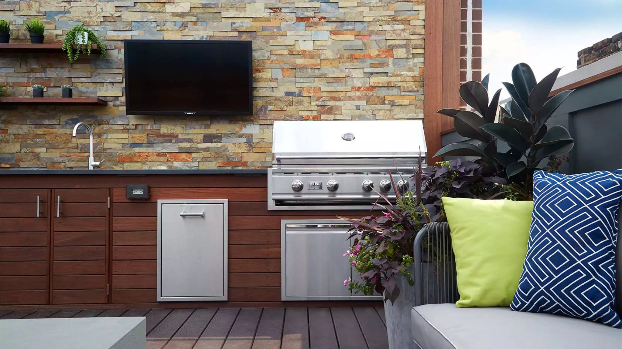 Composite Decking - Gallery image 8