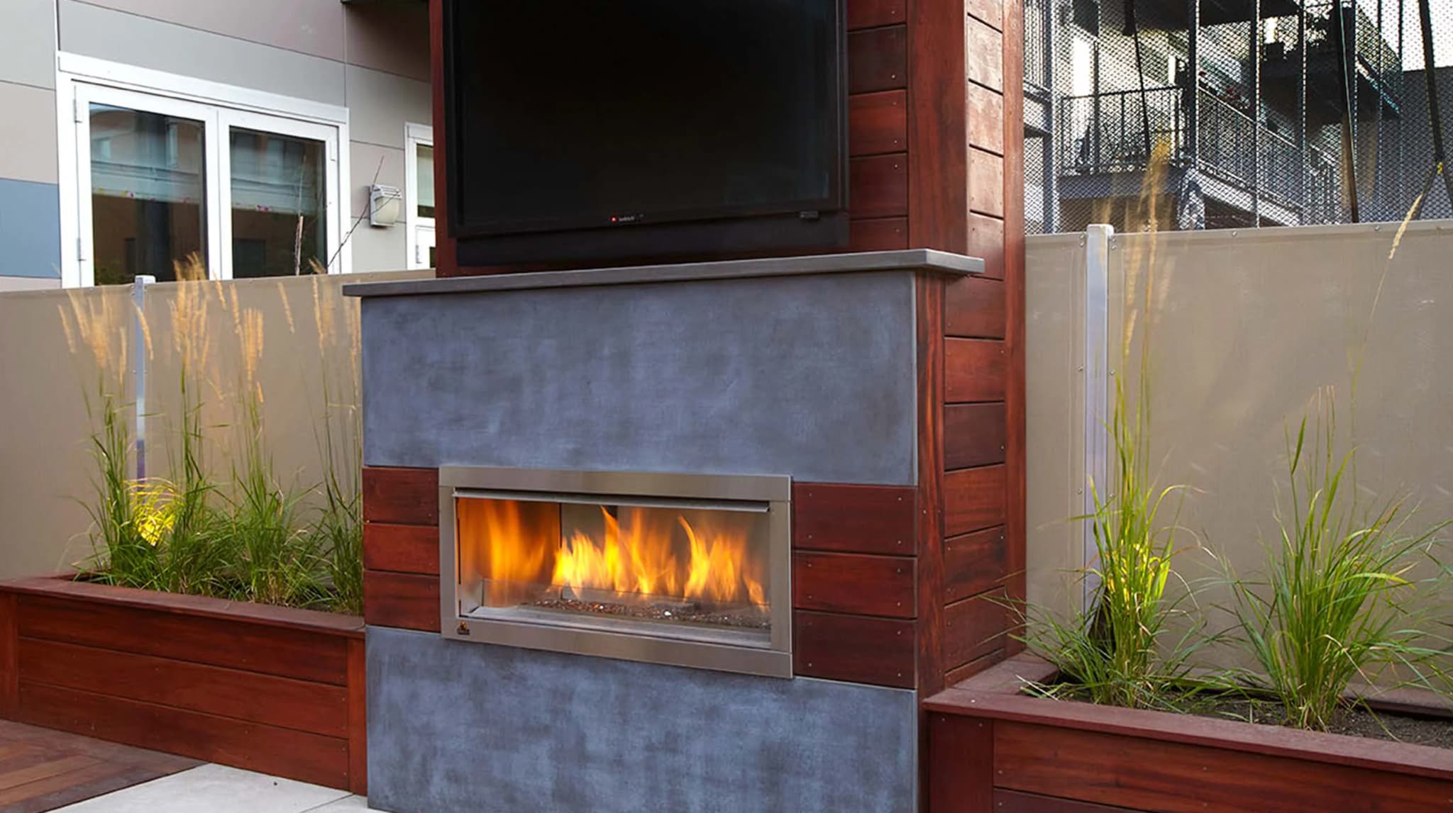 Outdoor Fireplace - Gallery image 2