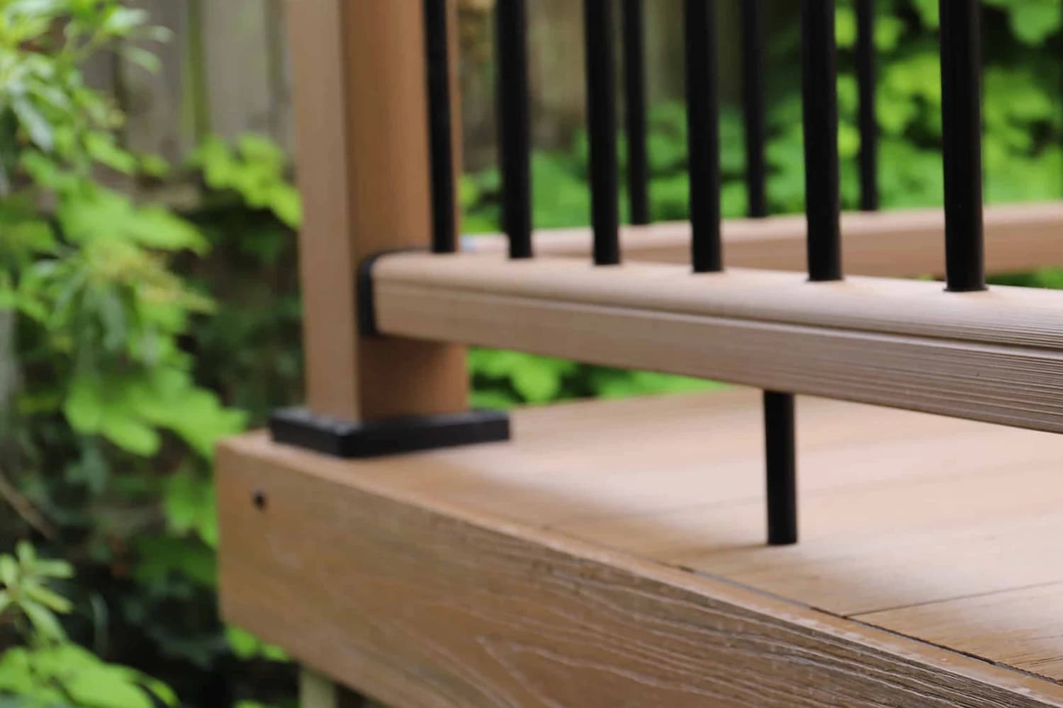 Wood Railing - Gallery image 2