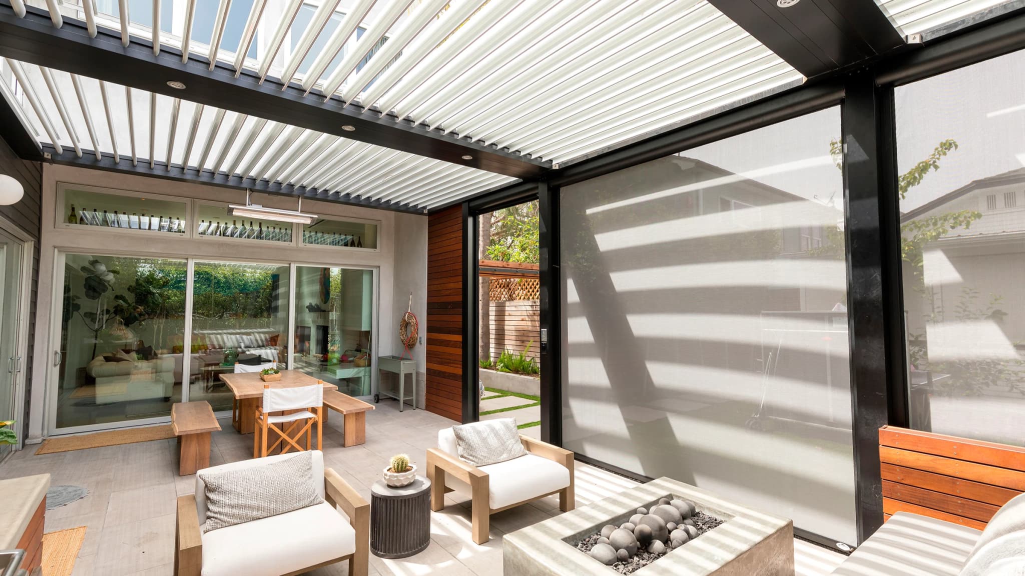 Retractable Screening - Gallery image 2