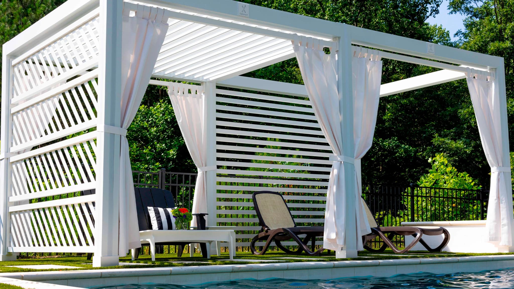 Pergola Privacy Panels - Gallery image 9