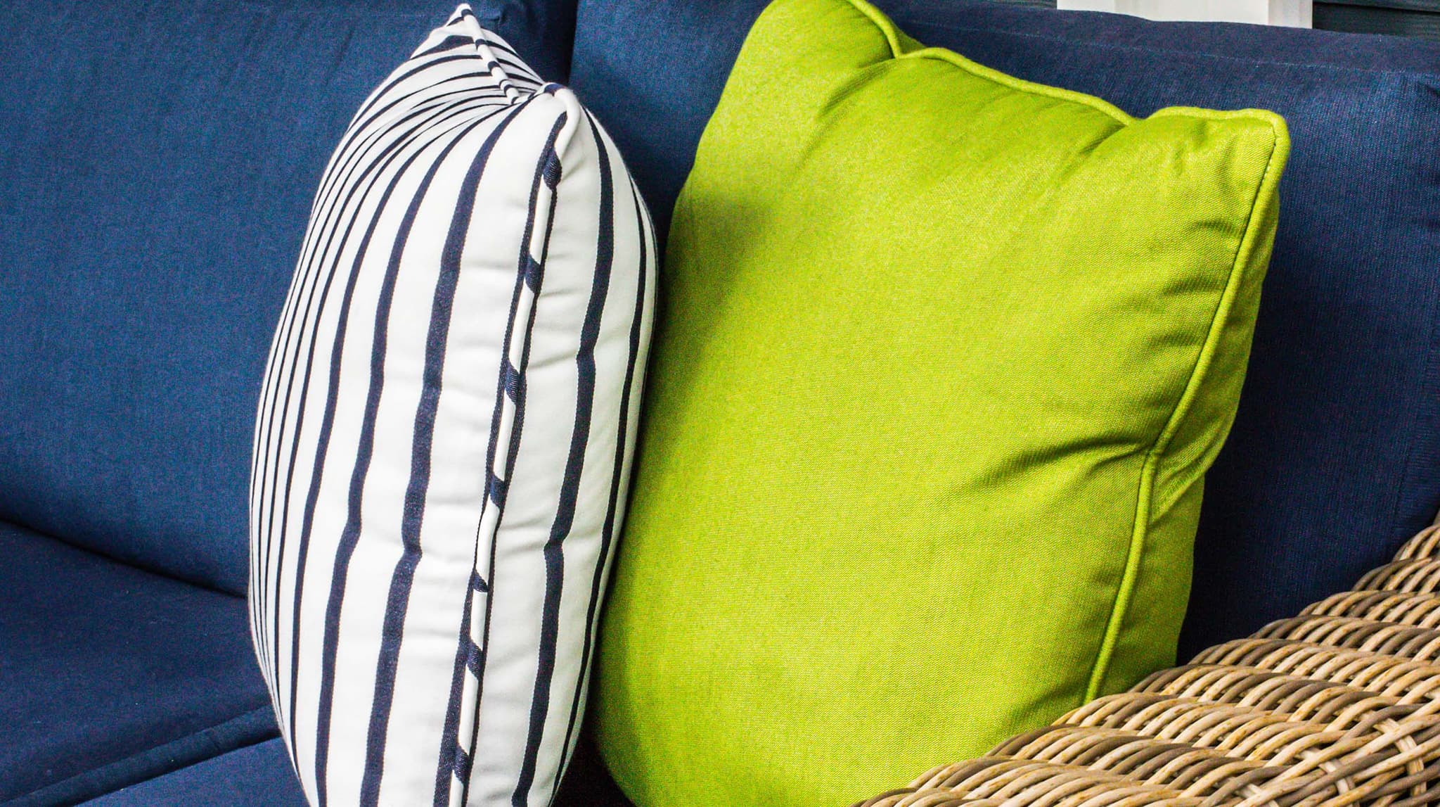 Clean and Simple Garage Roof Deck - Gallery image 4