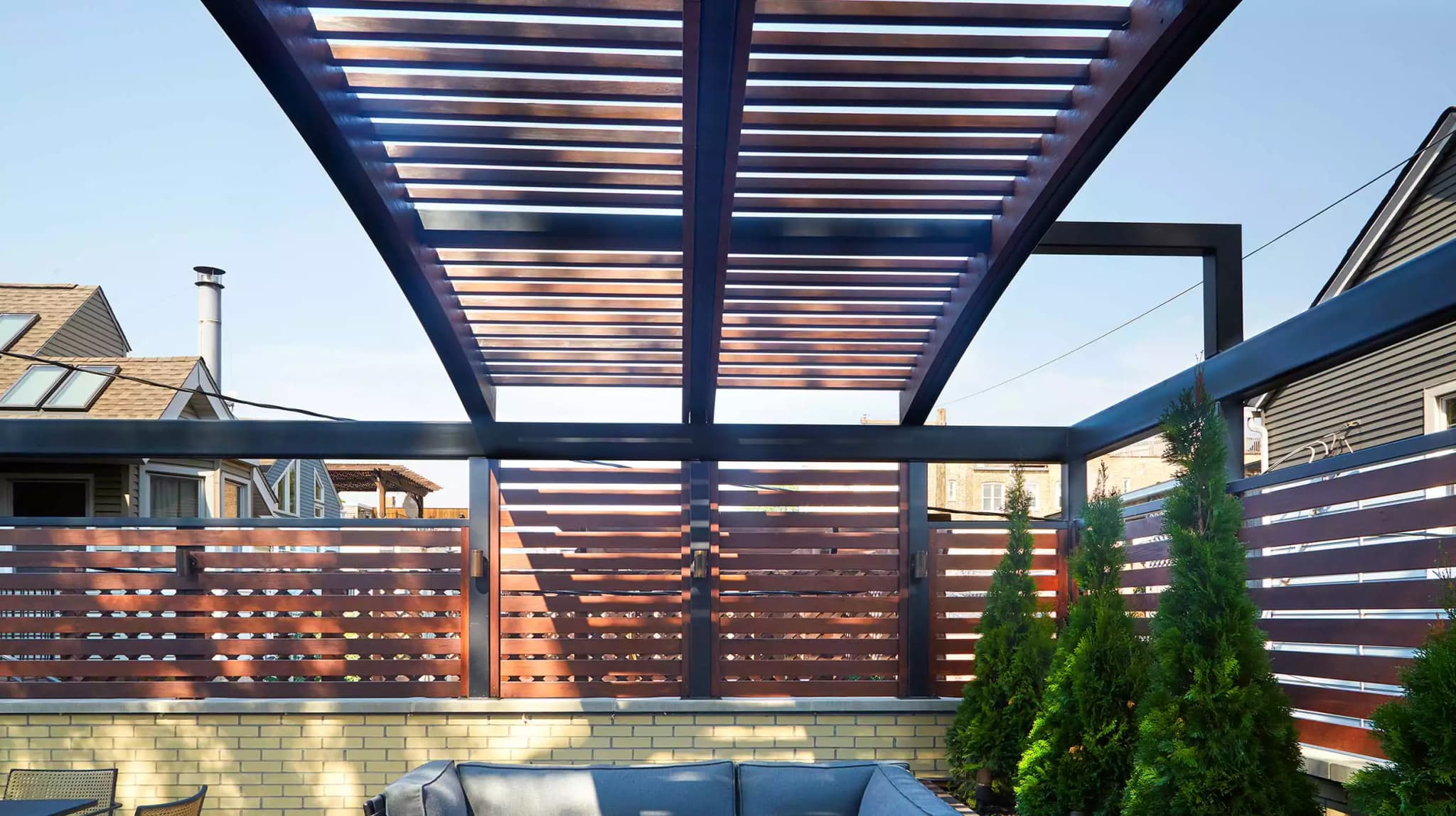 Curved Covering Near Clark - Gallery image 1