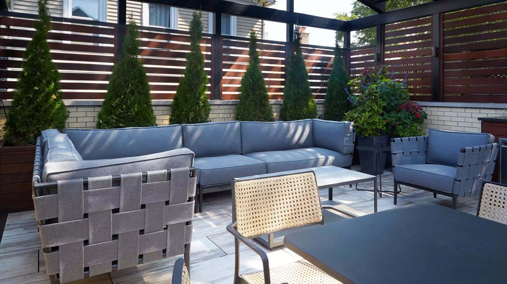 Curved Covering Near Clark - Gallery image 9