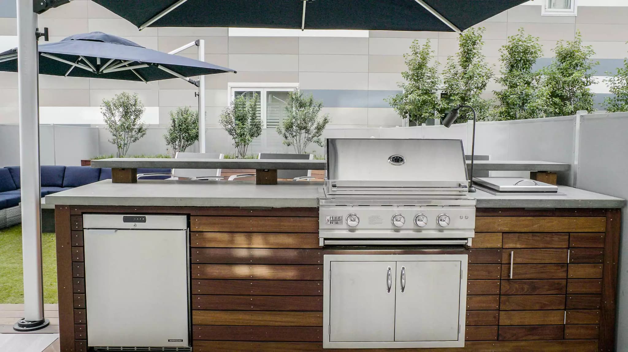 Curvy Contemporary Rooftop - Gallery image 6