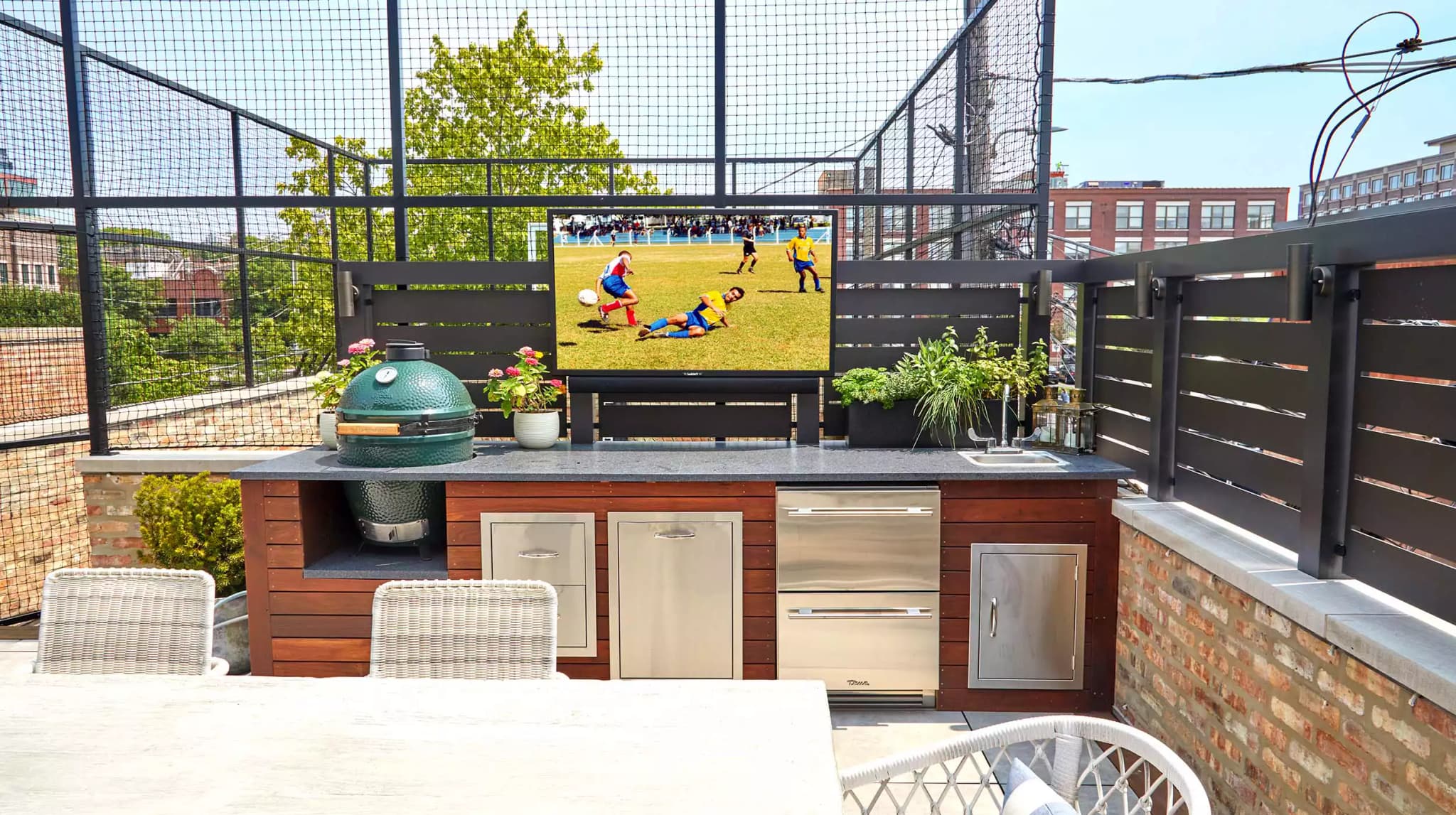 Double Garage Deck - Gallery image 2