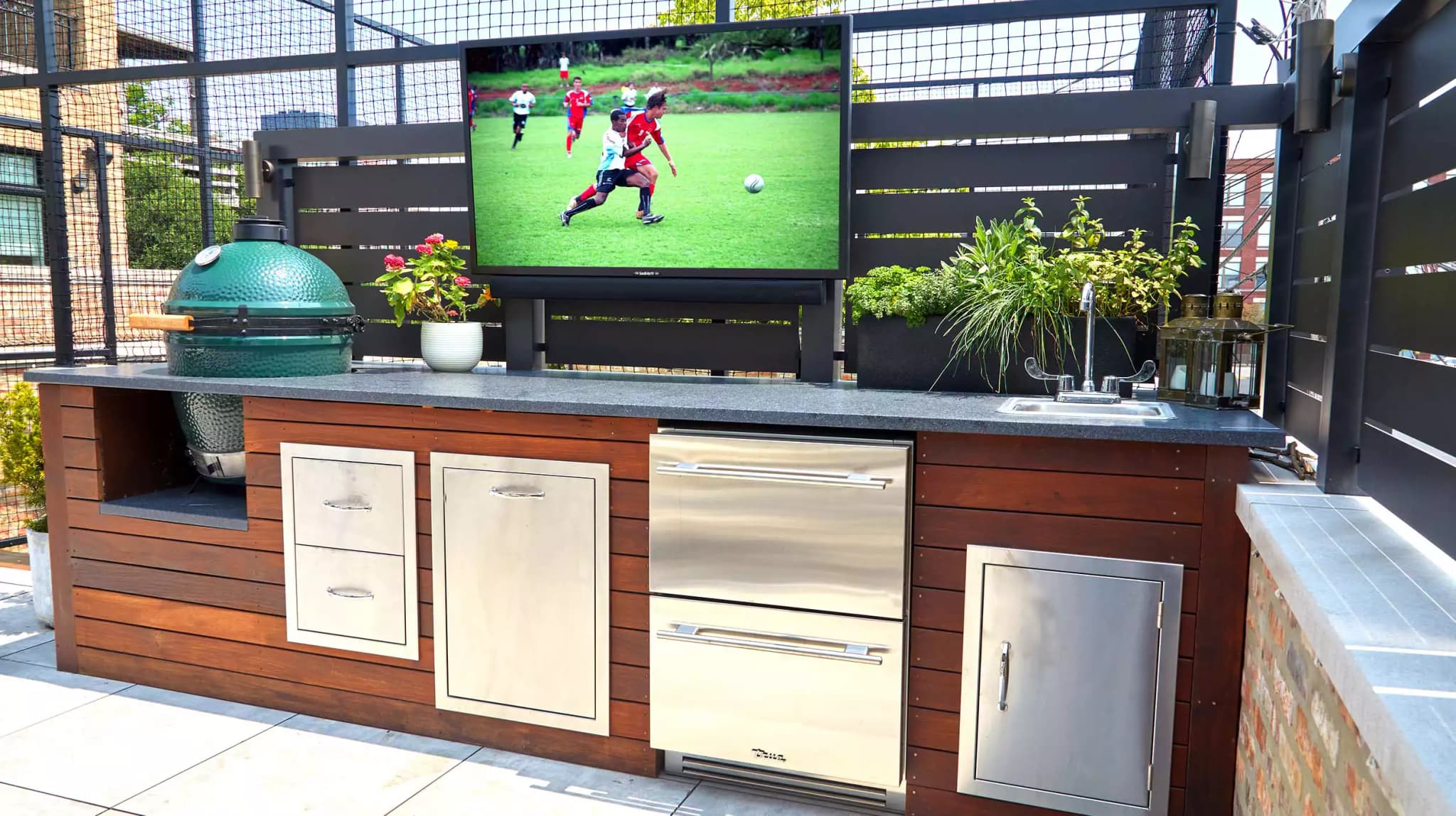 Double Garage Deck - Gallery image 9