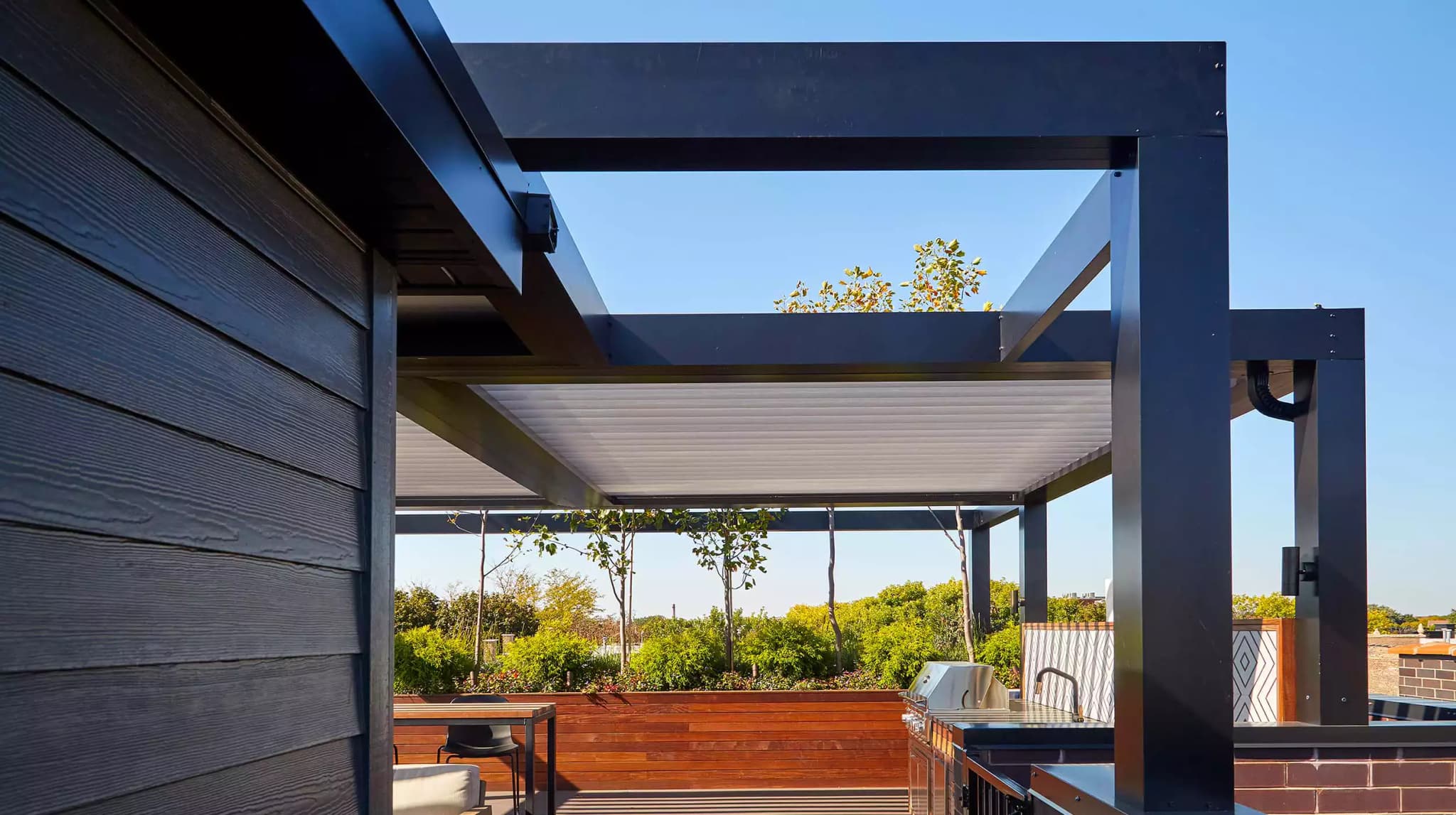 Operable Alu Shade & Funky Finishes - Gallery image 6