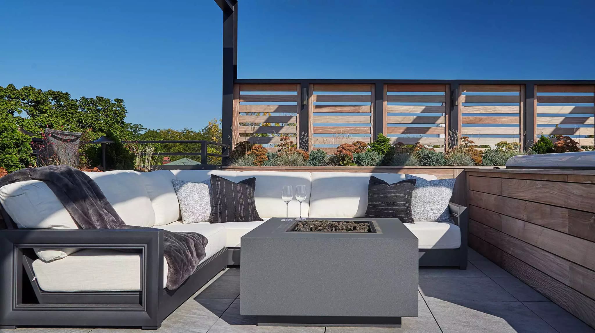 Skyline Spa - Gallery image 1