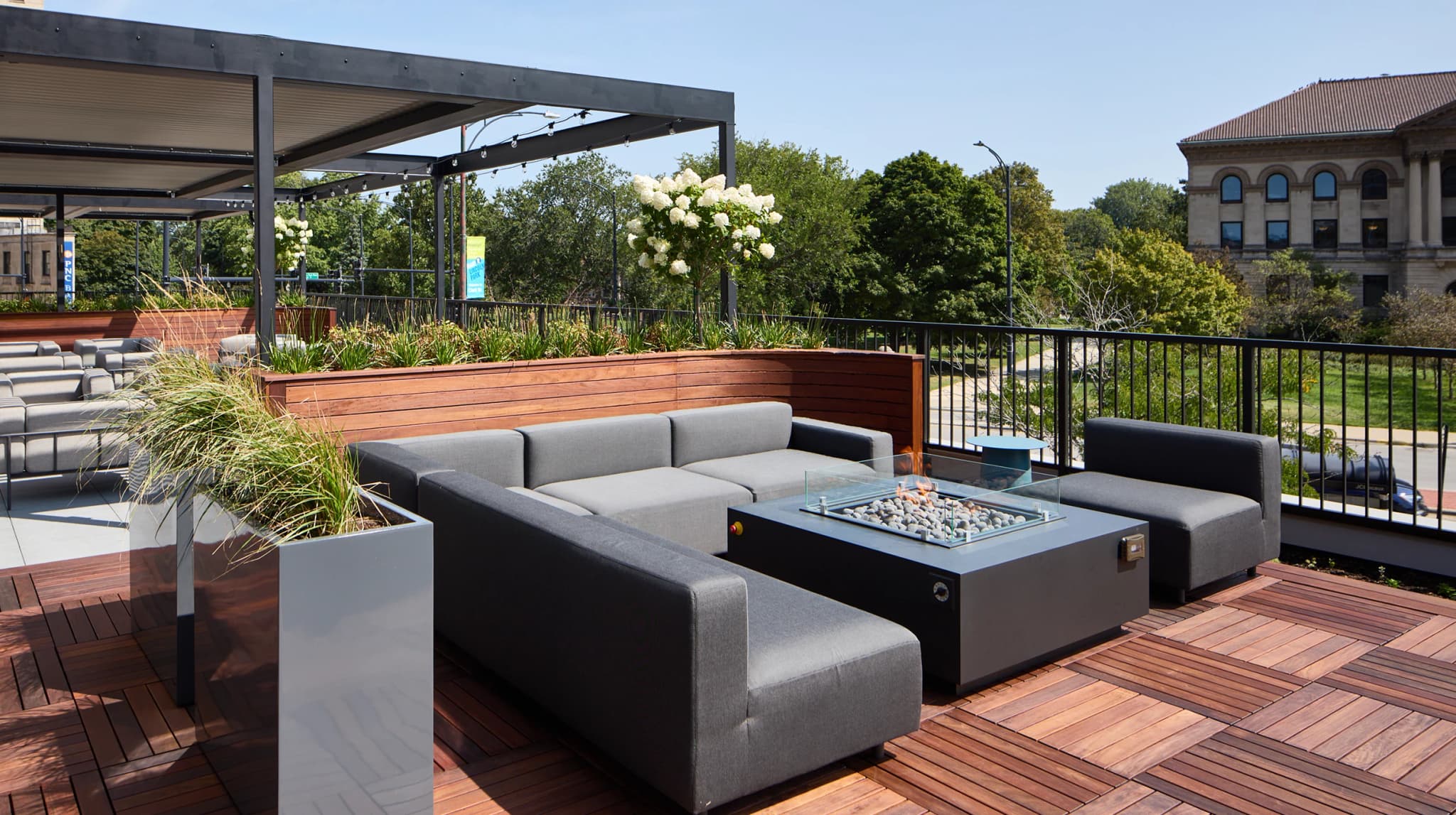 The Urban Play & Chill Deck - Gallery image 5