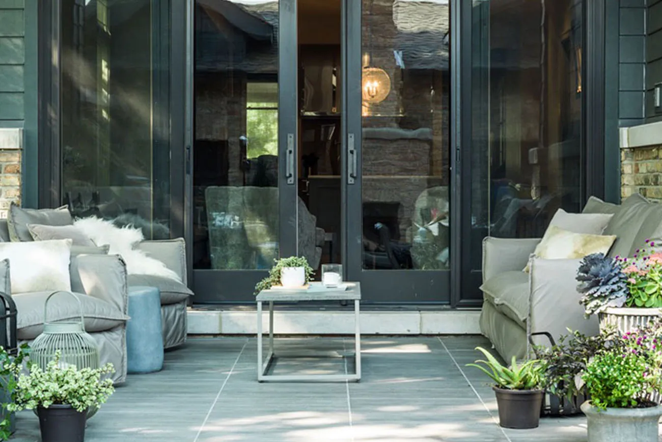 Flex rooms design with outdoor living space