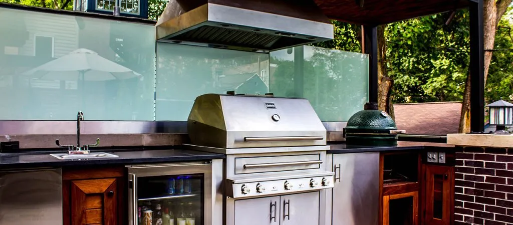Outdoor kitchen with grill